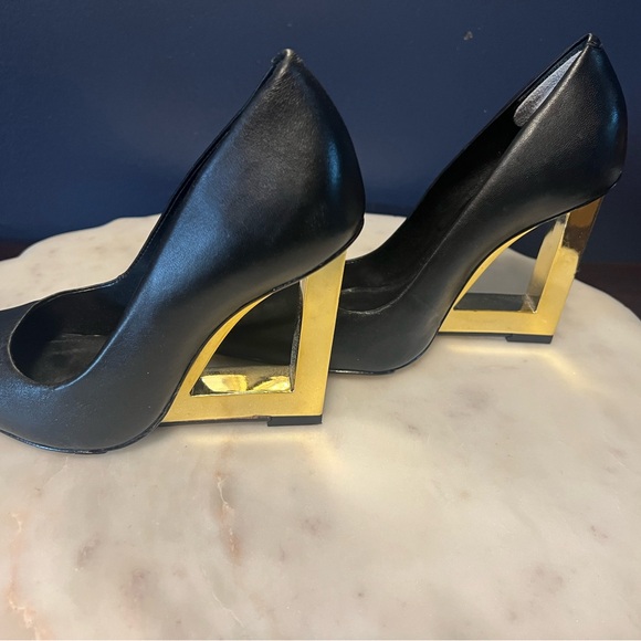 SCHUTZ Black and Gold Wedge - Picture 6 of 7